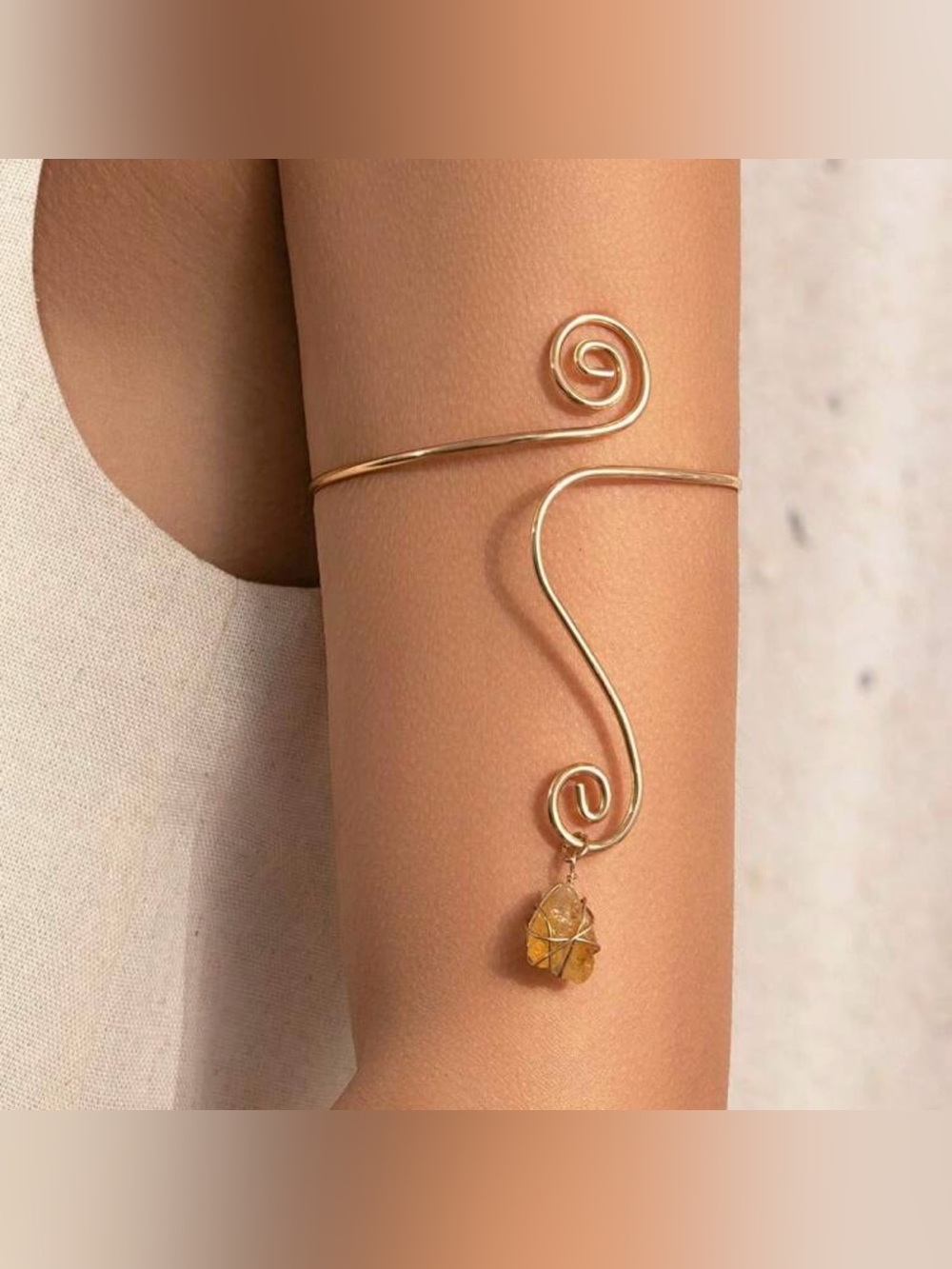 Swirl Design Boho Armband with Dangly Yellow Citrine Gemstone